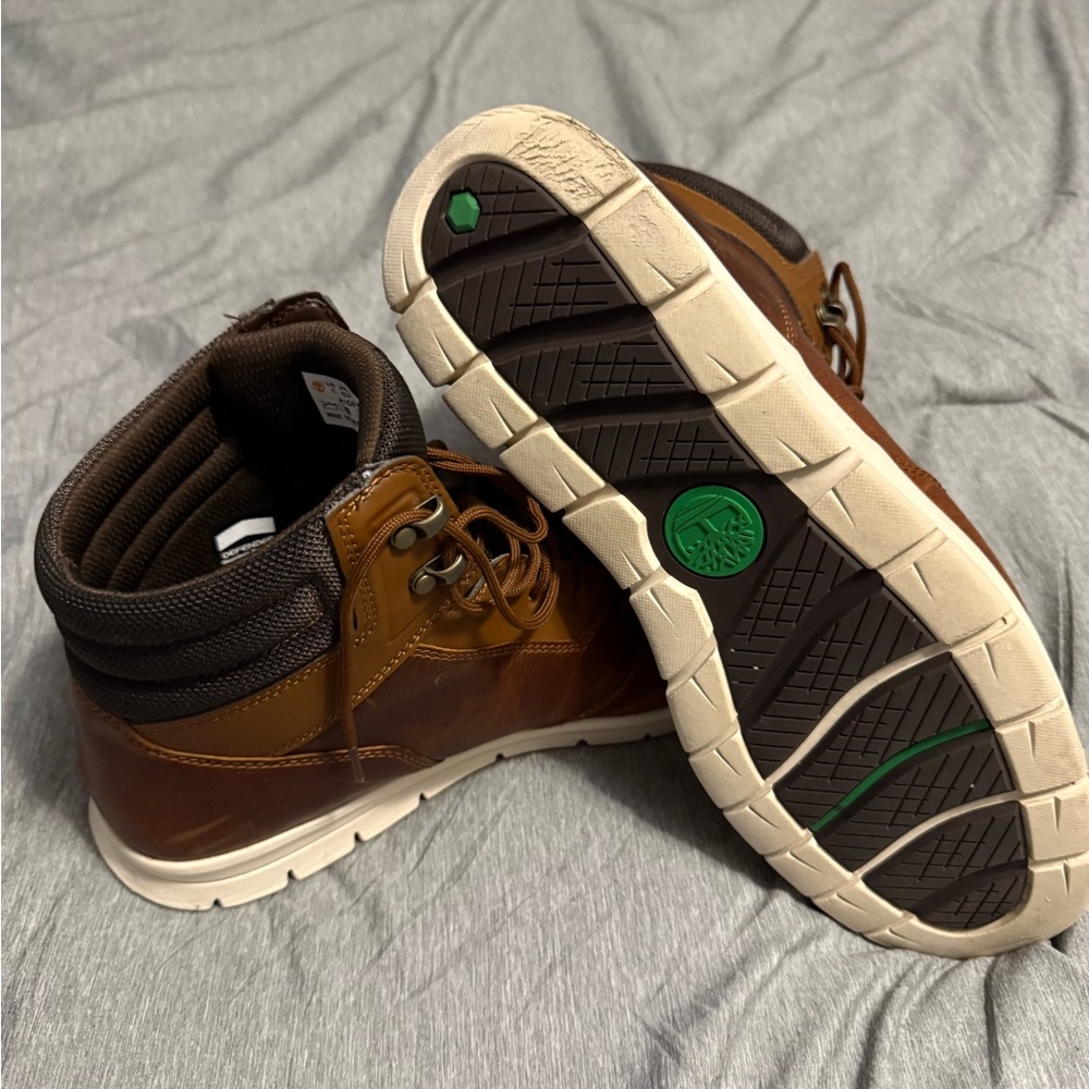 Timberland Men's Brown Leather Boots - Picture 2 of 5